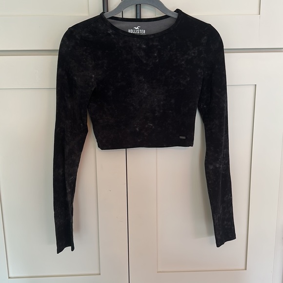 Hollister Tops - Hollister Baby Long Sleeve Tee